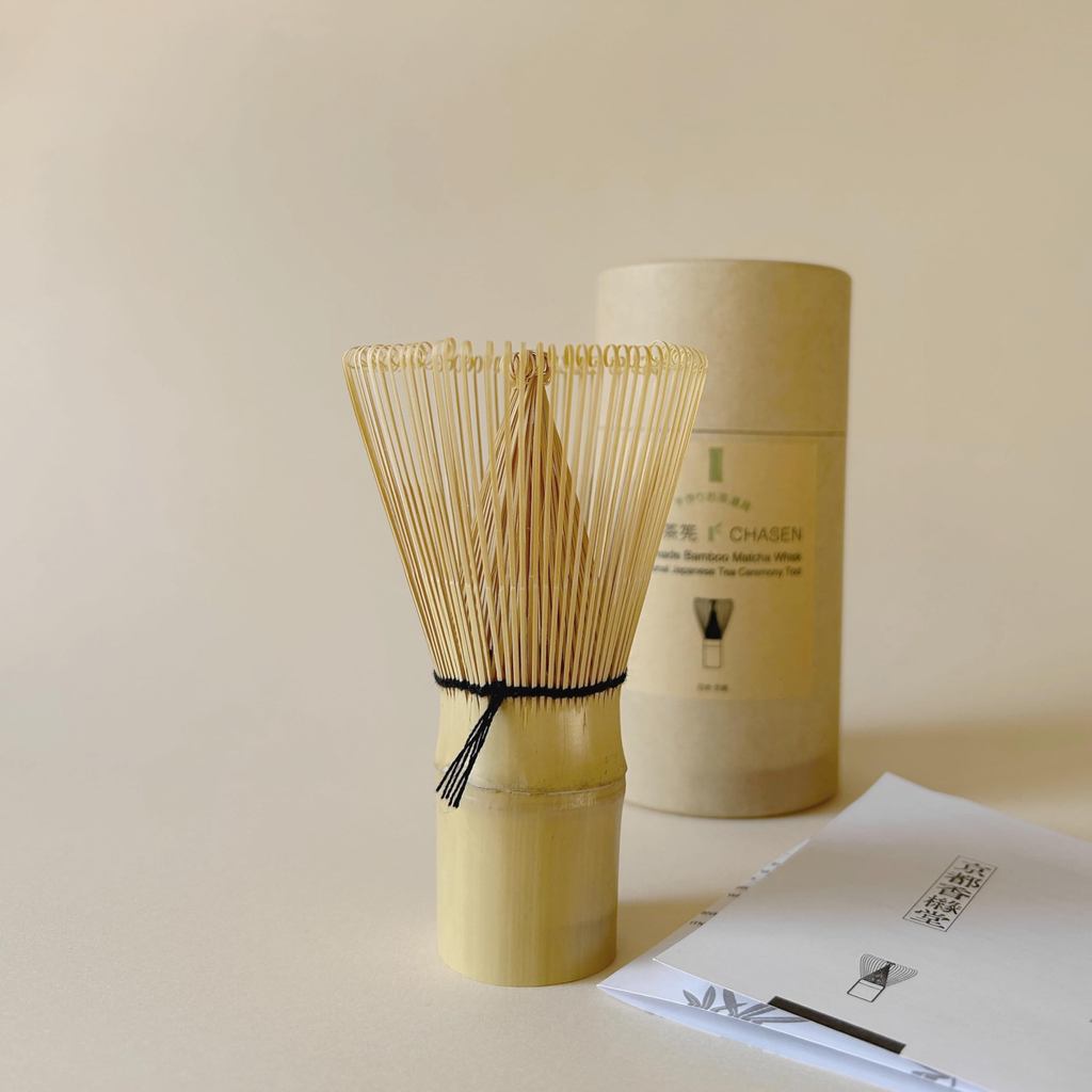Matcha Whisk (100 Prongs) - Made in Japan, Natural Bamboo, Perfect for Frothing Matcha and Tea Ceremony Practice, Includes Protective Case and Trilingual Instructions, Kyoto Koryodo.