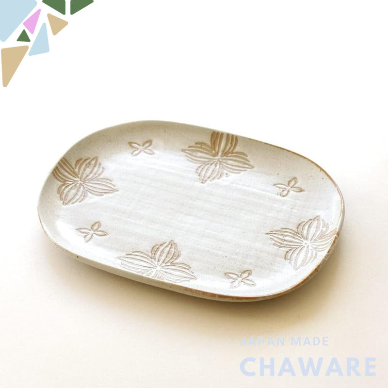 Fofo-ca Shallow Oval Ceramic Plate – Modern Japanese Seto Ware with Floral Pattern