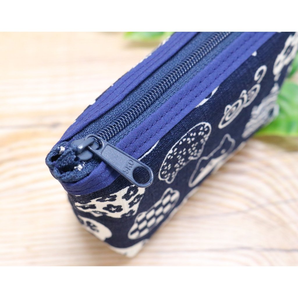 Kyosuke Japanese Mini Pouch in Navy Cat Design
