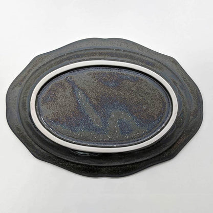Mino Ware "Cadre" Oval Relief Ceramic Plate – Microwave-Safe, Made in Japan