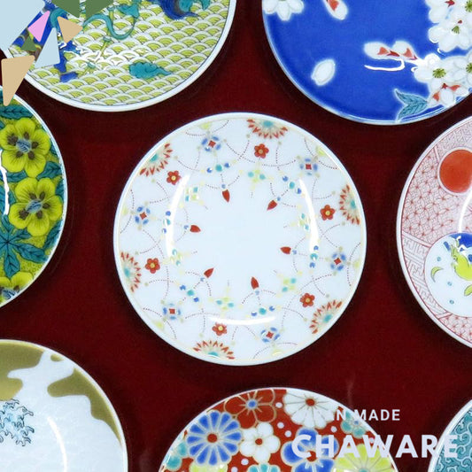 【made in japan】
Waza no Kura Stylish Kutani Ware Plate - Lucky Small Dish with Kyo-Gyoku Pattern, Ceramic Side Plate for