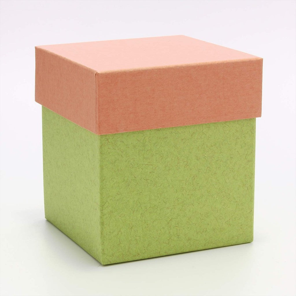 【made in japan】
Wada Ichihito Mino Ware Fengshen Tea Cup in Decorative Gift Box - Product Code: 105-0016, Perfect for Tea Lovers and Collectors.