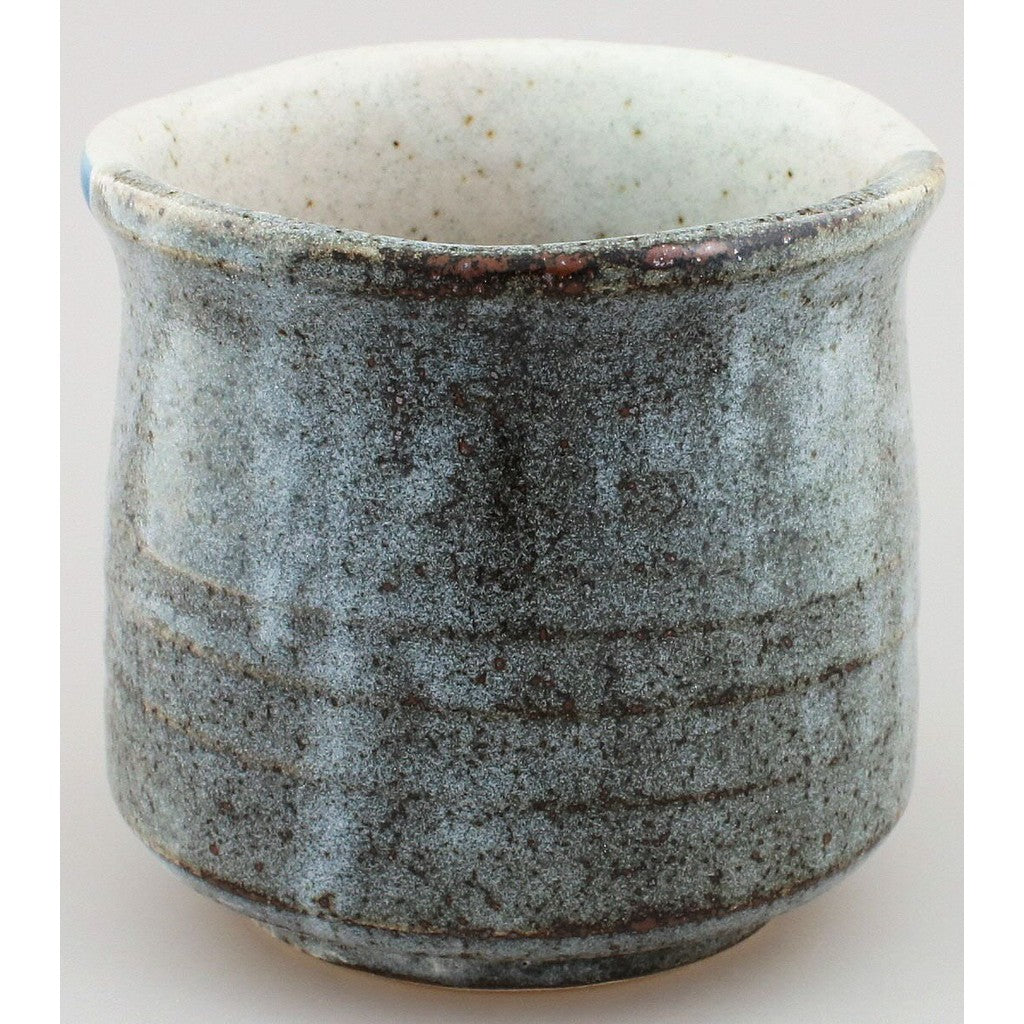 Kutani Ware Large Teacup - Hokusai "South Wind, Clear Sky" K9-726, a perfect blend of traditional craftsmanship and artistic elegance for tea lovers. Teacup