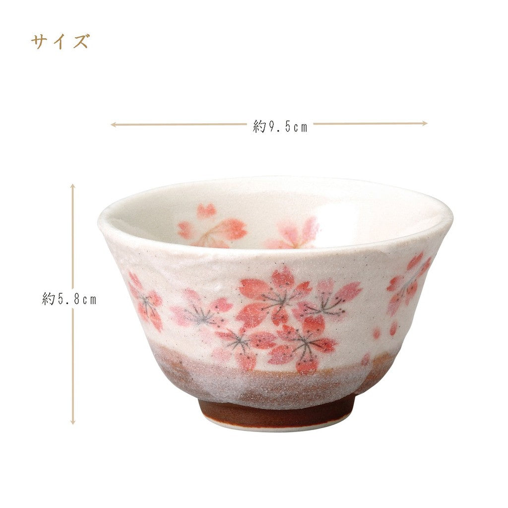 [Made in Japan] Munehō Kiln Sakura Tea Cup, Heian Cherry Blossom Design, Reversed Chawan Type, Red, φ9.5×5.8cm, Model 504-02-403. Perfect for traditional tea enjoyment.