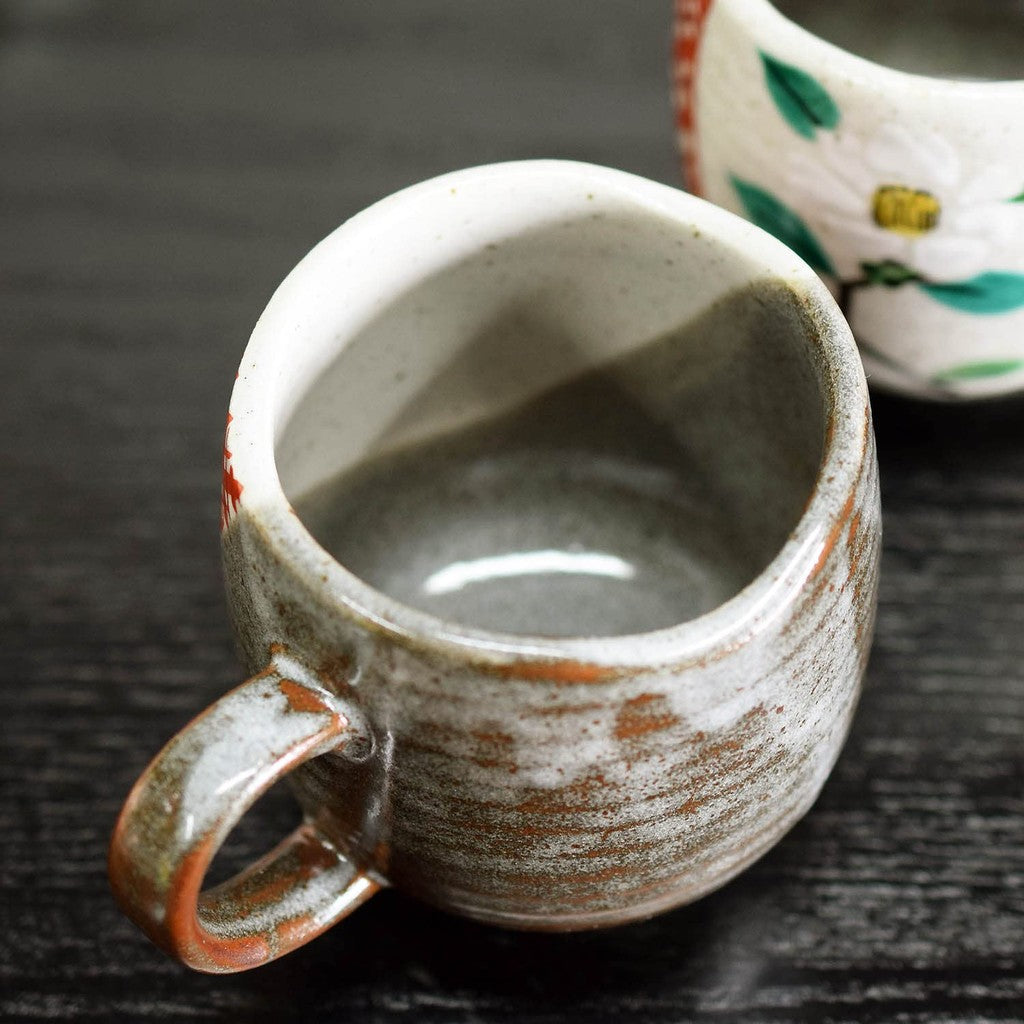 Stylish Japanese Kutani Porcelain Mug Pair Set with Komainu Design - Premium Quality Tableware, Made in Japan, Perfect for Gifts or Home Use