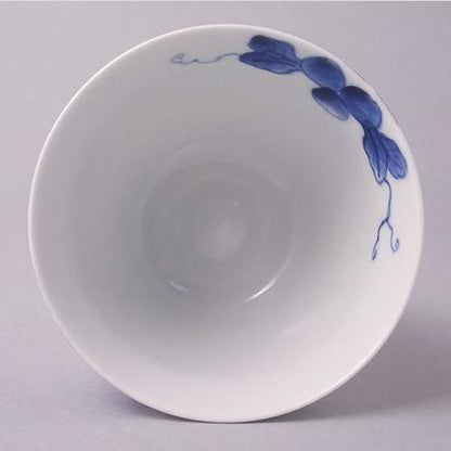 【made in japan】
Arita Porcelain "Supreme Shochu Glass" Grape Design Tumbler, Capacity 280ml, Microwave and Dishwasher Safe, Made in Japan, Product Code 95382.