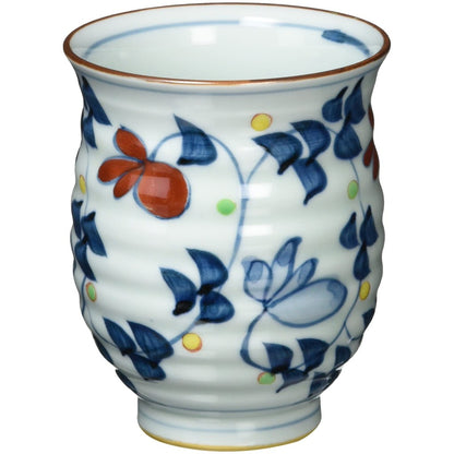 [made in japan]
Ranchant Small Yunomi Cup - White, Diameter 6.5cm x Height 8.2cm, Traditional Karakusa Pattern, Made in Arita, Japan. Perfect for tea lovers!