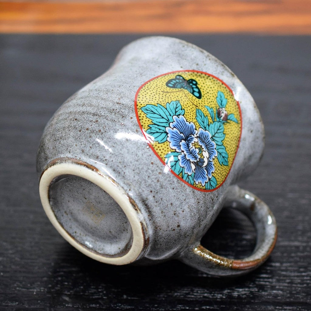 Stylish Kutani Ware Mug by Yoshidaya Featuring Peony Design - Premium Quality Japanese Ceramic Tableware, Perfect for Elegant Dining Experiences.chaware