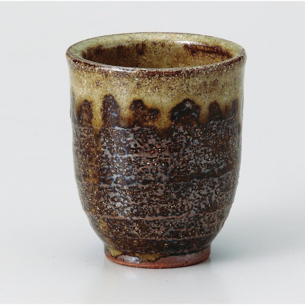 【made in japan】Sōhō Kiln Black Shigaraki Yūnomi Brown Tea Cup, Long Size, Approximately φ7×8cm, Model 491-07-563 - Perfect for Traditional Japanese Tea Ceremonies.
