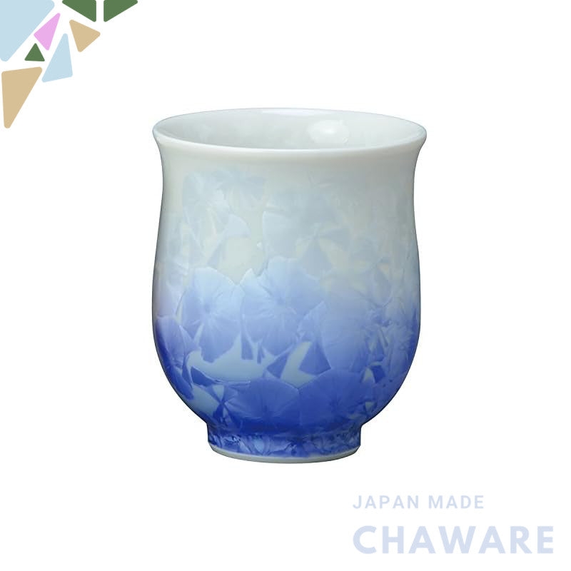 【made in japan】
Kyoto Style Kiyomizu Yaki Tea Cup - Large, Floral Crystal Design (White with Blue Accents) KTA162-01, Pe