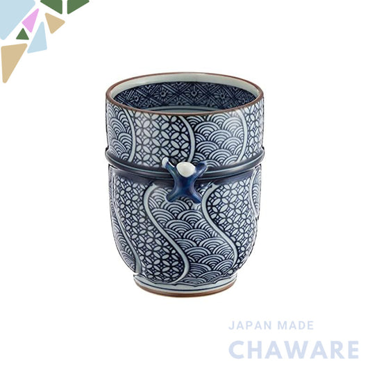 【made in japan】
Hama Ceramic Hasami Yaki Takayama Pottery Large Blue Tea Cup with Traditional Pattern 211171 – Perfect f
