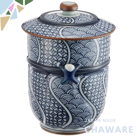 【made in japan】
Hamato Hasami Yaki Takayama Pottery Covered Tea Cup, 8cm Diameter, Blue Striped Design, Product Code 378