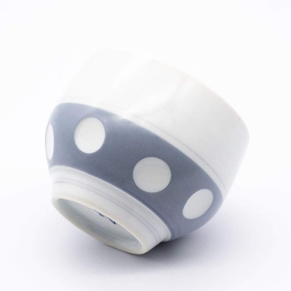 【made in japan】
Yoshida-Yaki Fukunagi Kiln Gyokusan Tea Cup, Gray Polka Dot, 8x6cm, 140ml Capacity, Microwave and Dishwasher Safe, Made in Japan, Perfect for Everyday Use and Collectors, Style No. 03974