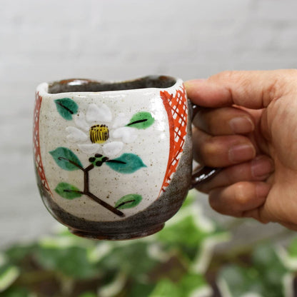 Stylish Japanese Kutani Porcelain Mug Pair Set with Komainu Design - Premium Quality Tableware, Made in Japan, Perfect for Gifts or Home Use