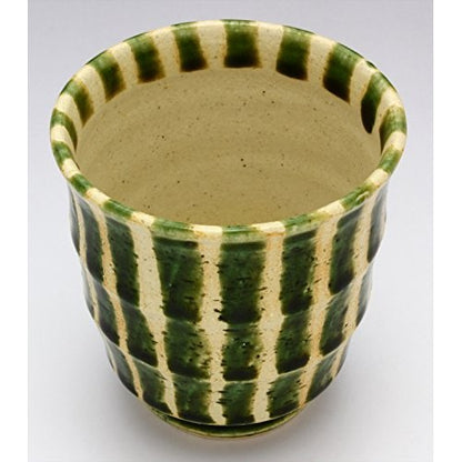 [Made in Japan] Mino Ware Takumi Komiko Lightweight and Easy-to-Hold Tea Cup, 240ml, Green, Classic Design, Japanese Craftsmanship, Perfect for Daily Use, Comfortable Grip, Product Code 540-0047