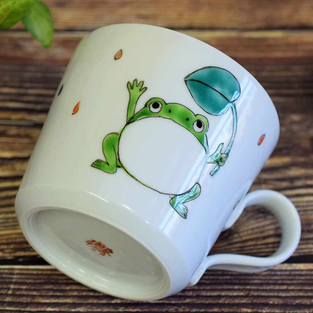 Stylish Kutani Ware Frog Mug - High-Quality Japanese Porcelain Tea Cup, Elegant Tableware, Perfect for Unique Gift or Home Decoration.chaware