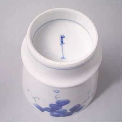 【made in japan】
Arita Porcelain "Supreme Shochu Glass" Grape Design Tumbler, Capacity 280ml, Microwave and Dishwasher Safe, Made in Japan, Product Code 95382.