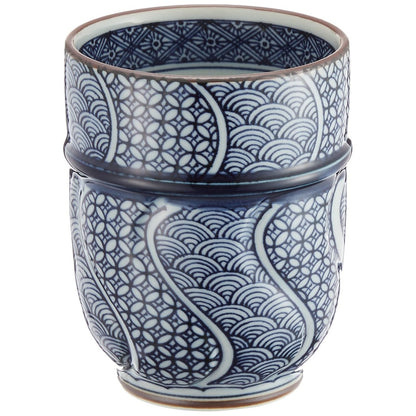 【made in japan】Hamato Hasami Yaki Takayama Pottery Covered Tea Cup, 8cm Diameter, Blue Striped Design, Product Code 378515 - Ideal for Tea Lovers and Collectors