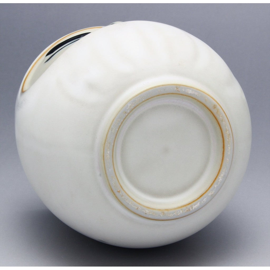 【made in japan】
Mino Ware Feng Shui Daruma Sushi Teacup in White (Promotes Health and Fortune, Protection from Evil) K11210