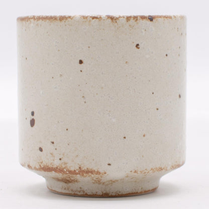 【made in japan】
Mino Ware Rust-Style Gulp Cup, Ochoko Sake Cup, Diameter Approx. 5cm, Capacity About 70ml, Ivory, Microwave & Dishwasher Safe, Made in Japan, Item No. 461-0005. Perfect for enjoying sake in style!