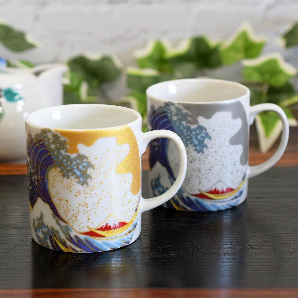 Stylish Pair of Kutani Porcelain Mugs from Waza no Kura - High-End Hokusai Wave Design Tableware, Made in Japan. Perfect Gift for Art Lovers and Tea Enthusiasts.chaware