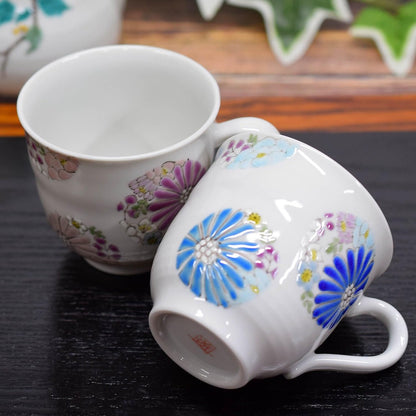 Waza no Kura Elegant Pair Mug Set, Kutani Porcelain Flower Design, Premium Quality Tableware, Made in Japan, Stylish Ceramic Drinkware