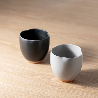 【made in japan】
&NE Minoyaki Red Clay 3 Peko Cup Rabbit and Dog Black Capacity Approx. 230ml Teacup Made in Japan Pottery Tea Cup NAW-331-BK