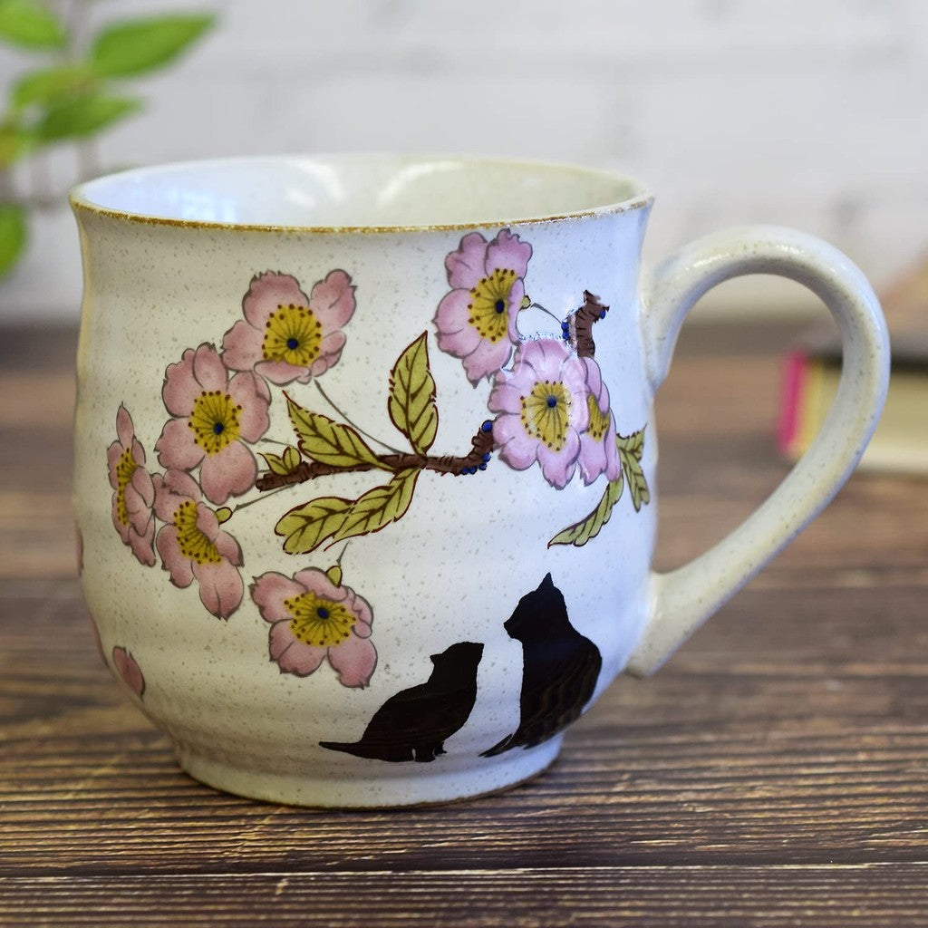 Stylish Kutani Porcelain Mug - High-Quality Japanese Tableware with Cherry Blossom and Cat Design, Perfect Gift for Pet Lovers and Tea Enthusiasts.chaware
