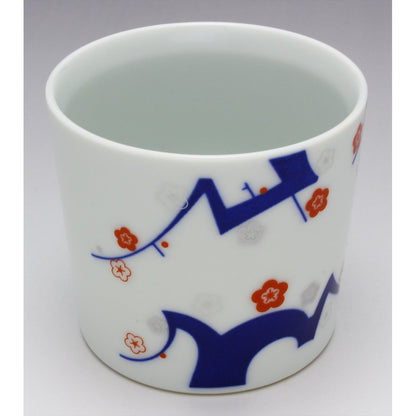 【made in japan】
Arita Yaki ZOA Daily Cup KACHO OZ021 – Elegant Japanese Ceramic Mug for Everyday Use, Perfect for Home or Office Durability and Style.