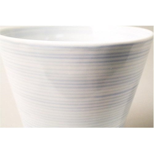 【made in japan】
Arita Porcelain "Supreme Shouchu Glass" Silk Thread Tumbler - 280ml Capacity, Microwave and Dishwasher Safe, Made in Japan, SKU 95379