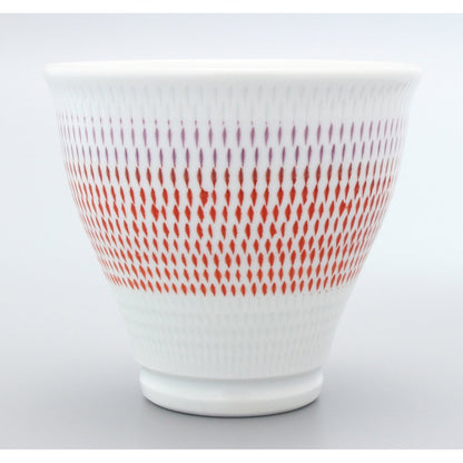 【made in japan】
Hasami Ware Kazuma Kiln Colorful Kanna Tea Cup Red 02-207 - Traditional Japanese craftsmanship for enjoying tea in style. Perfect for collectors and tea enthusiasts alike!