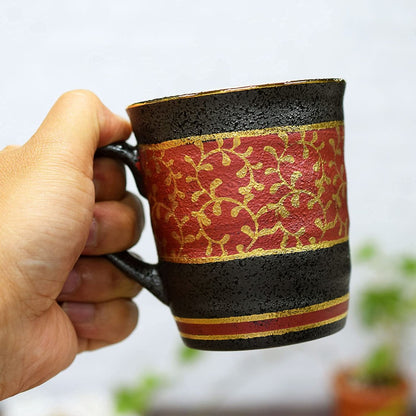 Elegant Kutani-Style Mug - Premium Red Ceramic Mug with Gold Ivy Pattern, High-Quality Japanese Tableware, Perfect for Stylish Dining Experiencechaware