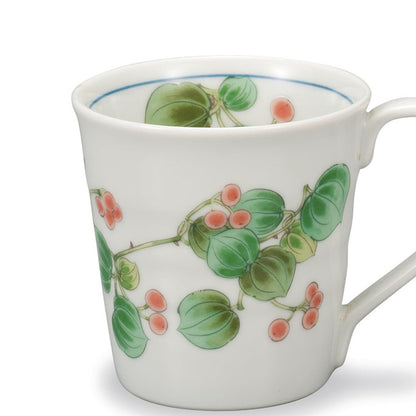 Kutani Ware Iwataya Mug Cup with Yamakirai Design AP7-0802 – Elegant ceramic craftsmanship perfect for tea or coffee lovers. Enjoy traditional Japanese artistry in your daily routine!chaware