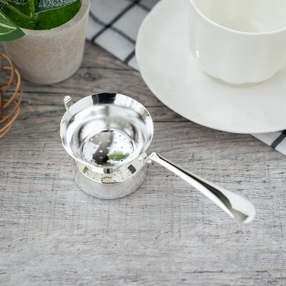 【made in japan】
Casual Product Old English Tea Strainer in Silver - Model 510670 for Effortless Brewing and Elegant Serving. Perfect for Tea Enthusiasts!