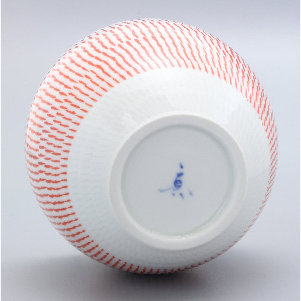 【made in japan】
Hasami Porcelain Isshinkama Colorful Kanna Round Cup Red 22-029 – Perfect for tea or coffee, this exquisite Japanese craftsmanship adds a vibrant touch to your tableware collection.