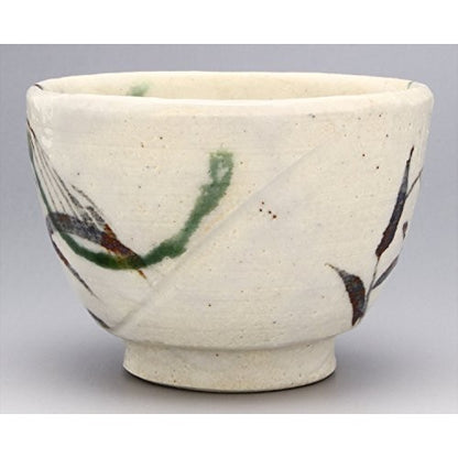 【made in japan】
Mino Ware Nakagaki Renji Small Bowl, Dish, Teacup, and Cup Set - Shino Oribe Grass Pattern 043-0044, Perfect for Everyday Use or Special Occasions.