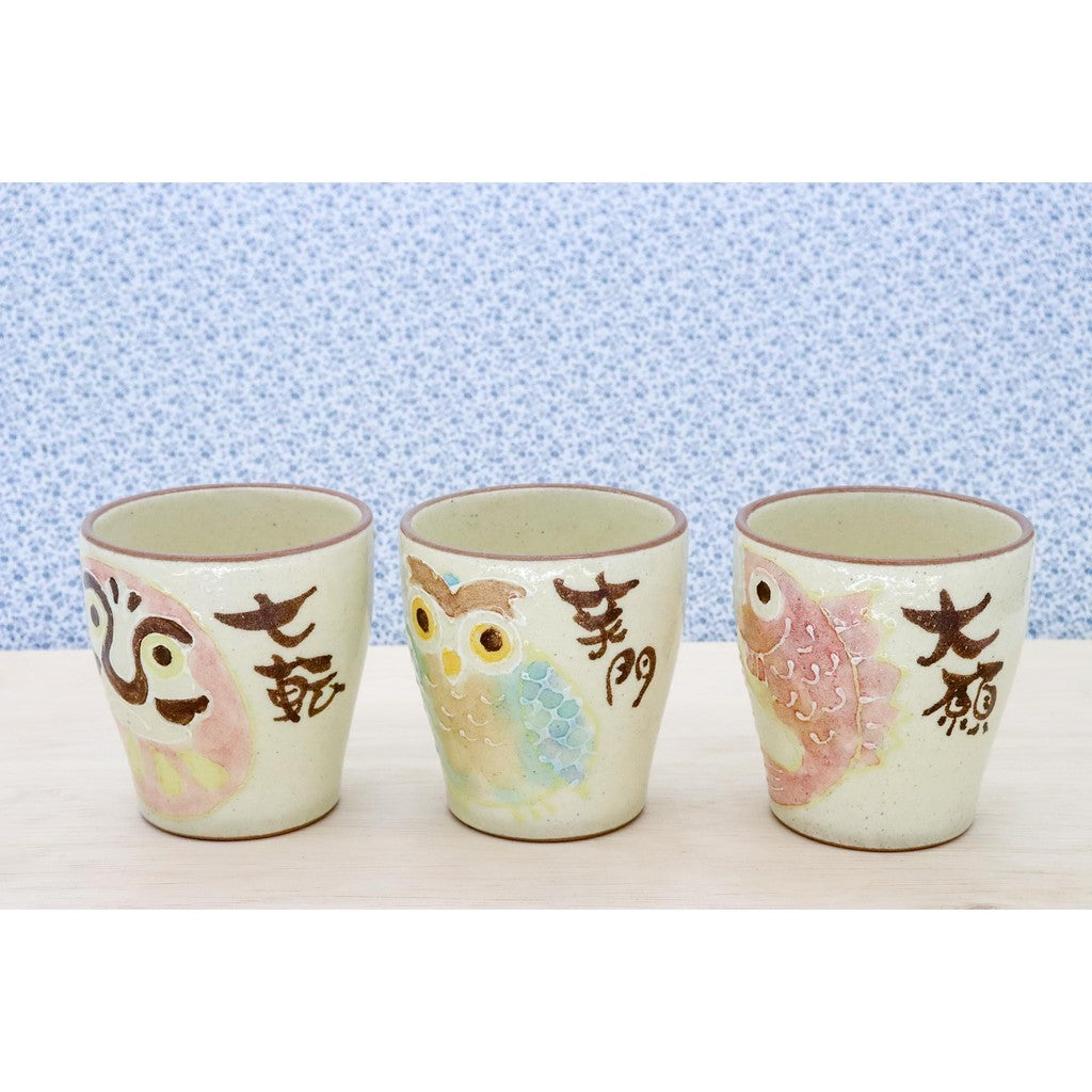 【made in japan】
Craftsman House Mino Yaki Tea Cup with Lucky Owl Design - Handmade in Japan, Perfect for Traditional Japanese Tea Experience.