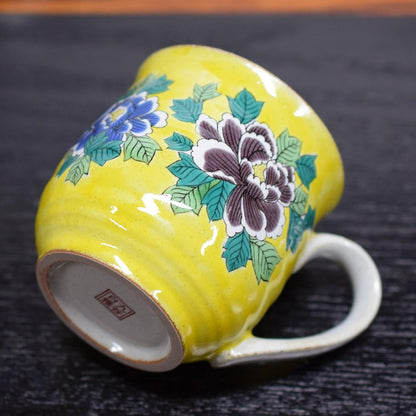 Stylish Kutani Porcelain Mug by Yoshidaya, Featuring Peony Design - Premium Quality Japanese Tableware, Perfect for Your Home Collection.