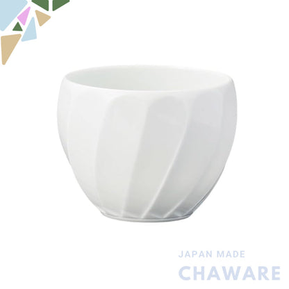 【made in japan】
Ale-net Japanese Ceramic Tea Cup, 9x7cm, 275cc, White Porcelain with Engraved Pattern, Dishwasher & Micr