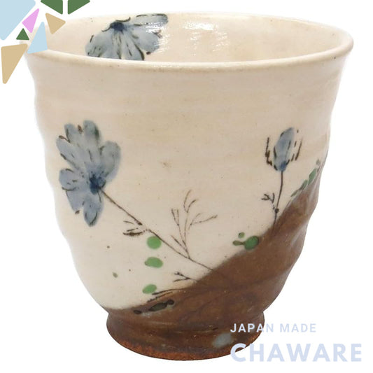 【made in japan】
Arita-yaki Higashihara Kiln Cosmos (Cosmos) Large Tea Cup 47361 - Handcrafted Japanese ceramic tea cup f