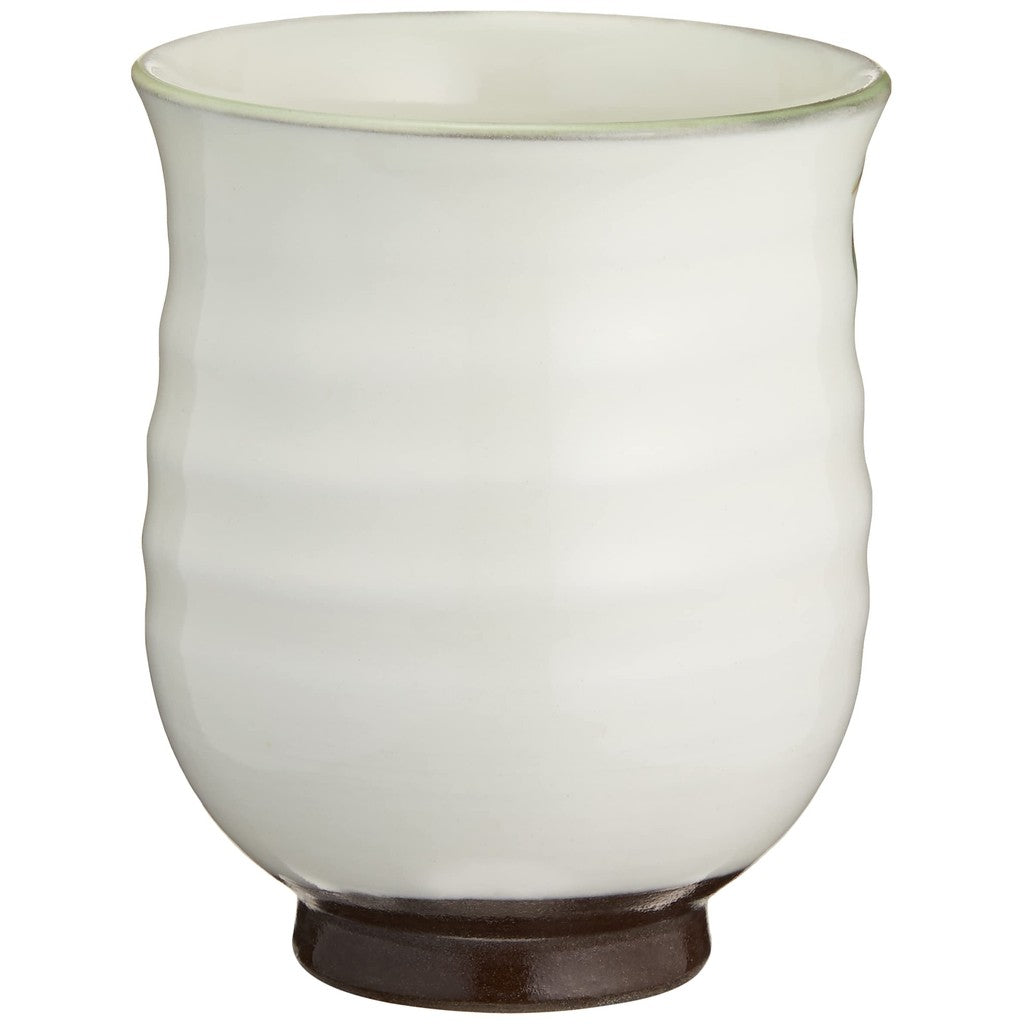 【made in japan】
Aito Kyoyaki Kiyomizu Ware Ceramic Tea Cup Large - White Glaze with Purple Flower Design KTA576-01, Perfect for Enjoying Tea.