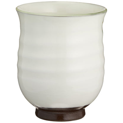 【made in japan】
Aito Kyoyaki Kiyomizu Ware Ceramic Tea Cup Large - White Glaze with Purple Flower Design KTA576-01, Perfect for Enjoying Tea.