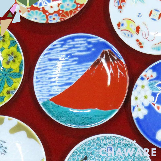 【made in japan】
Elegant Japanese Kutani-yaki Saucer - Stylish Small Dish Featuring Mount Fuji Design, Perfect as a Decor