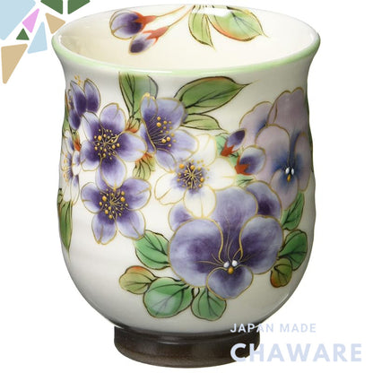 【made in japan】
Kyoto Ware, Kyo-yaki Shimizu-yaki, Ceramic An Kiln Small White Glaze Tea Cup with Purple Flower Design K