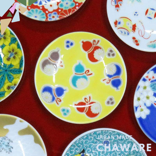 【made in japan】
Waza no Kura Stylish Kutani Pottery Plate - Lucky Bean Dish, Six Treasure (Health) Small Side Plate, Cer