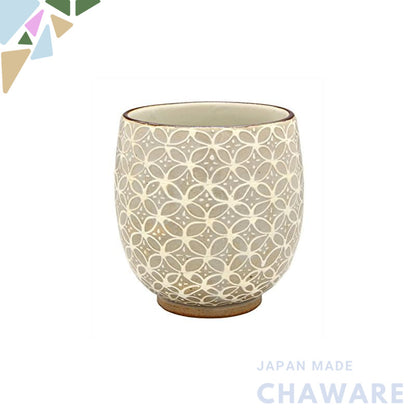 【made in japan】
Kyoto Seihō Yaki Shunyankō Tea Cup Small, Elegant Seven Treasures Design, Perfect for Traditional Japane