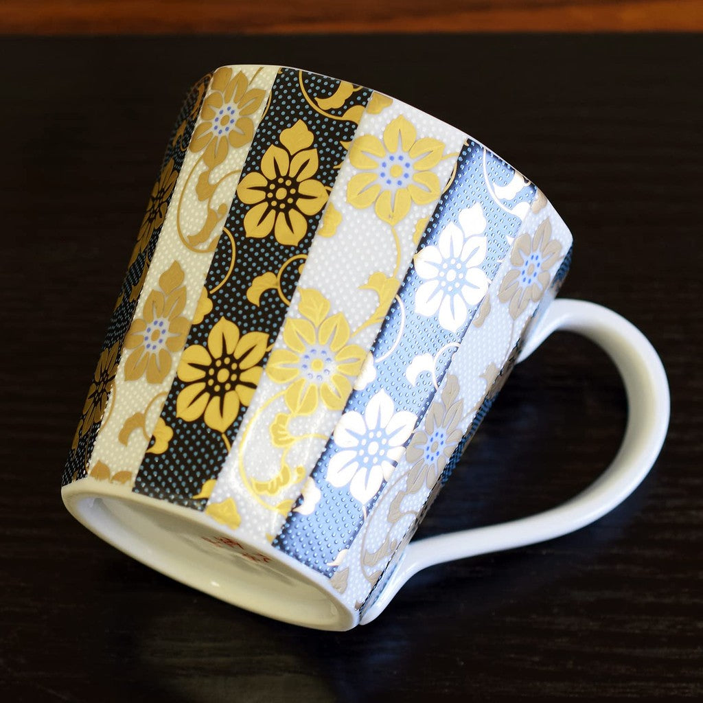 Stylish Kutani Ceramics Mug with Blue and White Patterns, High-Quality Japanese Pottery, Elegant Tableware for Home and Gifts.chaware