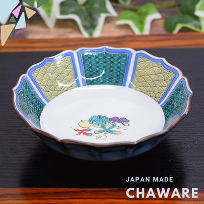 【made in japan】
Elegant Japanese Kutani Pottery Serving Bowl - High-Quality Ceramic Dish for Traditional Dining, Small P