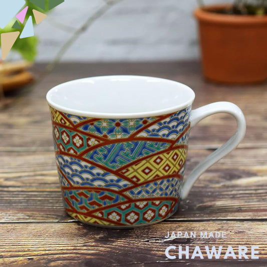 "Waza no Kura Kutani Porcelain Mug with Gold Patterns - Premium Japanese Tableware, High-Quality Ceramics - Perfect Gift