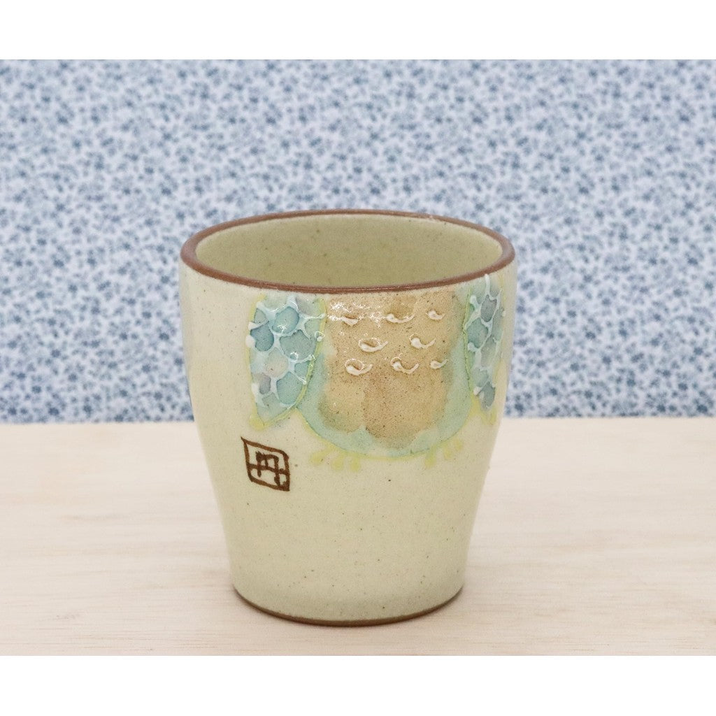 【made in japan】
Craftsman House Mino Yaki Tea Cup with Lucky Owl Design - Handmade in Japan, Perfect for Traditional Japanese Tea Experience.